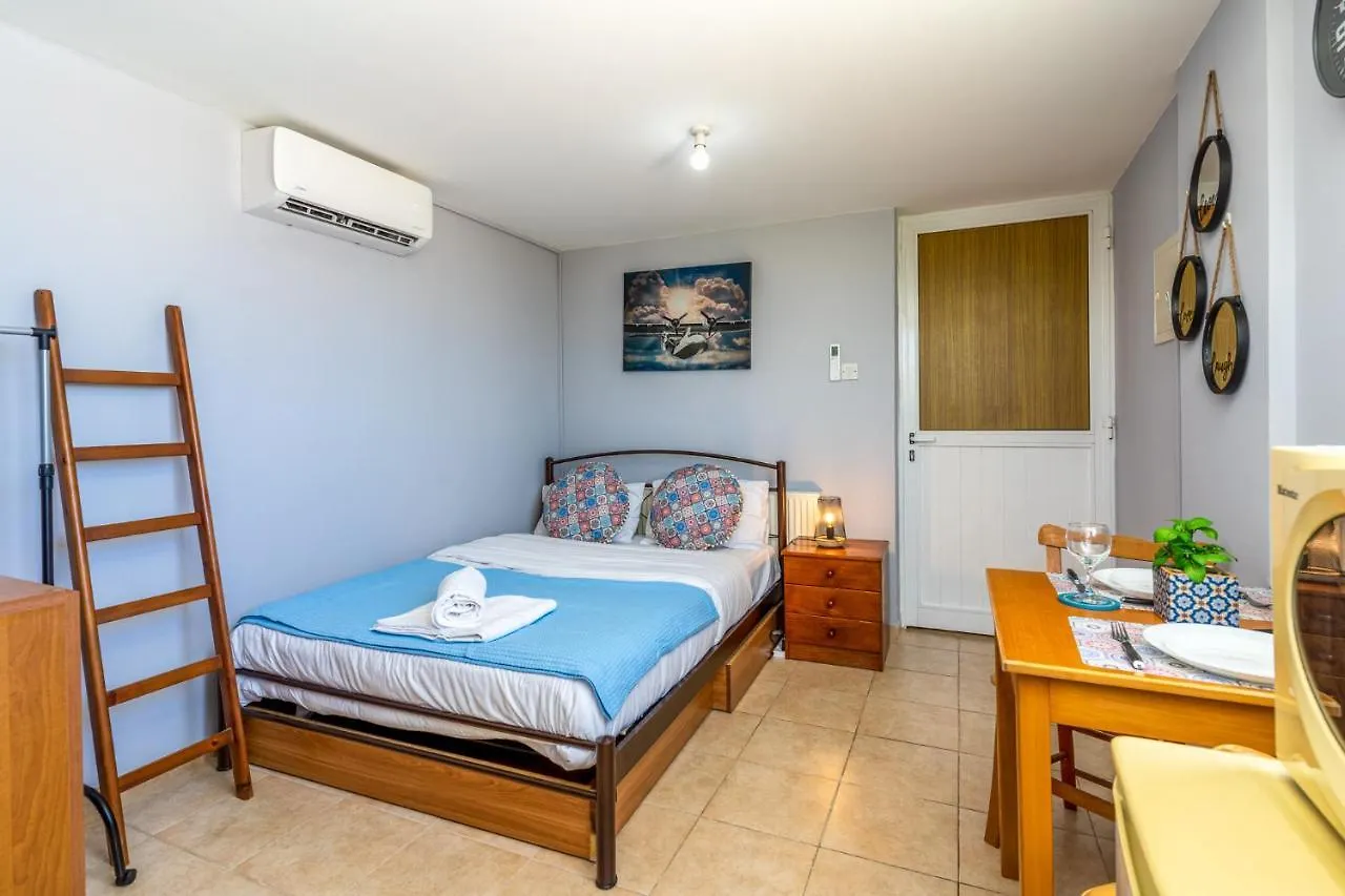 Studio Piccolo In Larnaca Apartment