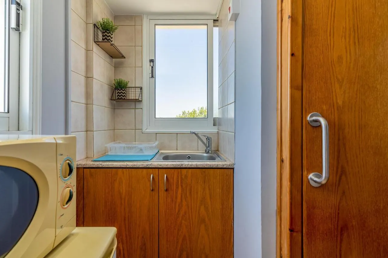 Studio Piccolo In Larnaca 0*,